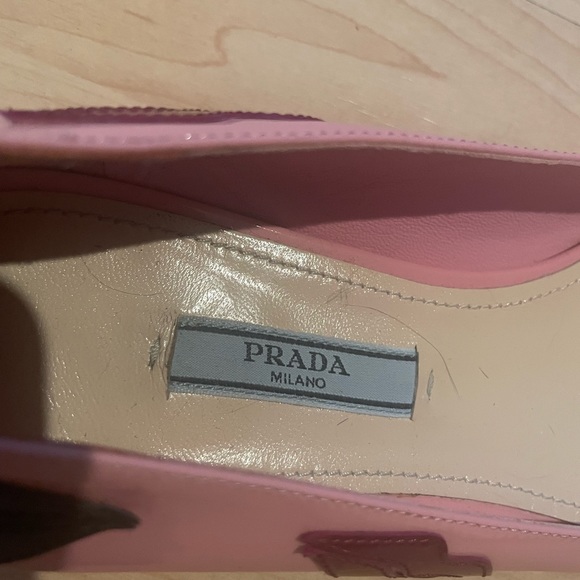 Prada leather flats with colored lip embellishments. - Picture 2 of 9
